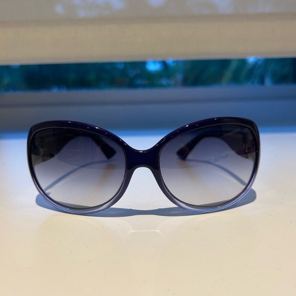 Vintage Fendi purple ombré women’s sunglasses with Fendi logo